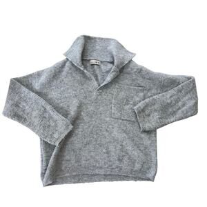 In April 1986 Women's Grey Knit Collared Pullover V Neck Sweater One Pocket